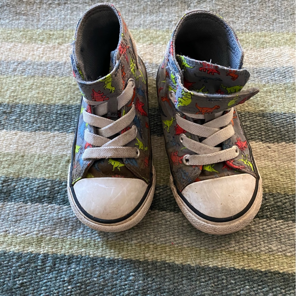 Toddler Size 7 Dino Converse